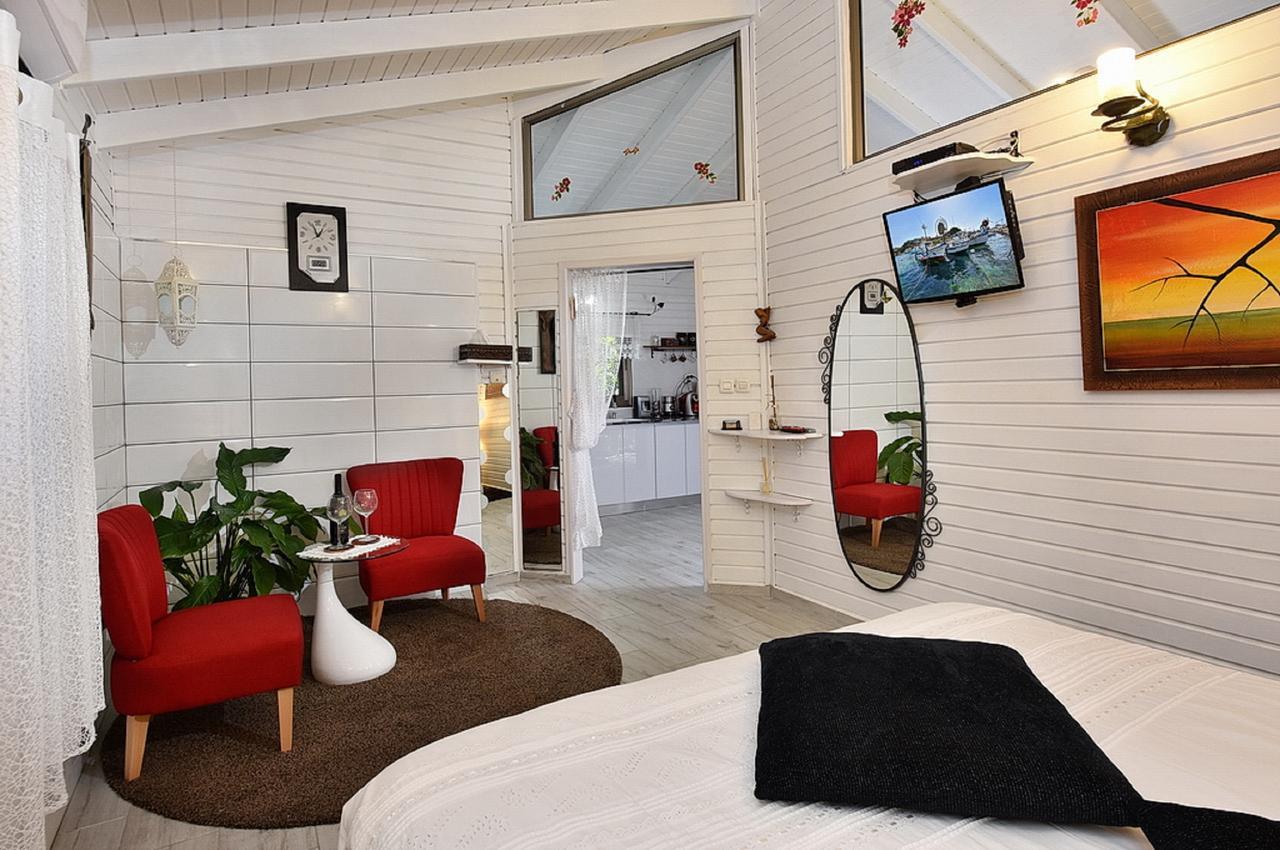 Lodge On The Sea Shavei Tzion Eksteriør billede